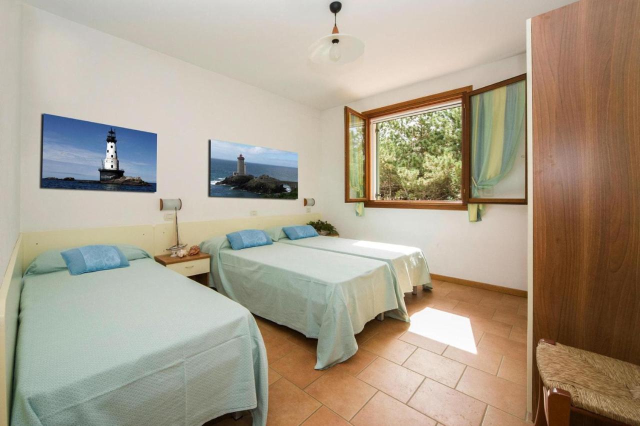 Terraced House In The Ca' Del Pino Holiday Complex With Communal Pool In Bibione Eksteriør bilde